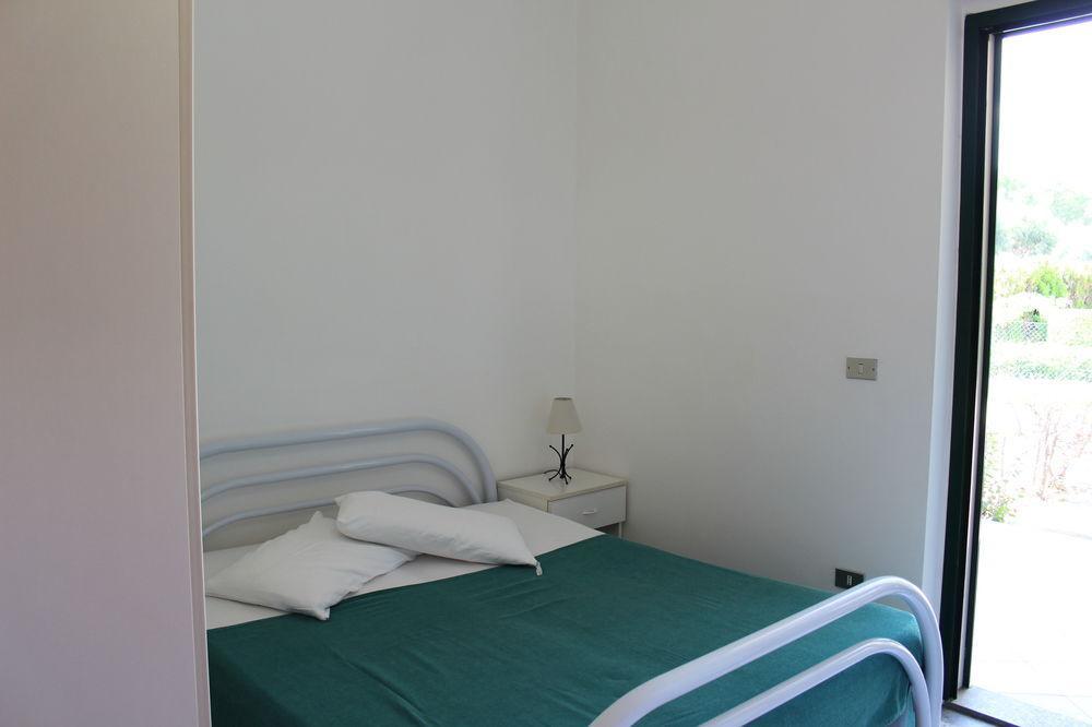 Villaggio Camping Lungomare Cropani Exteriör bild