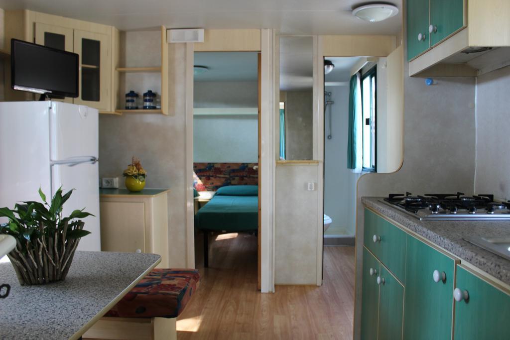Villaggio Camping Lungomare Cropani Exteriör bild