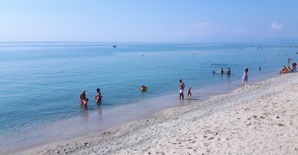 Villaggio Camping Lungomare Cropani Exteriör bild