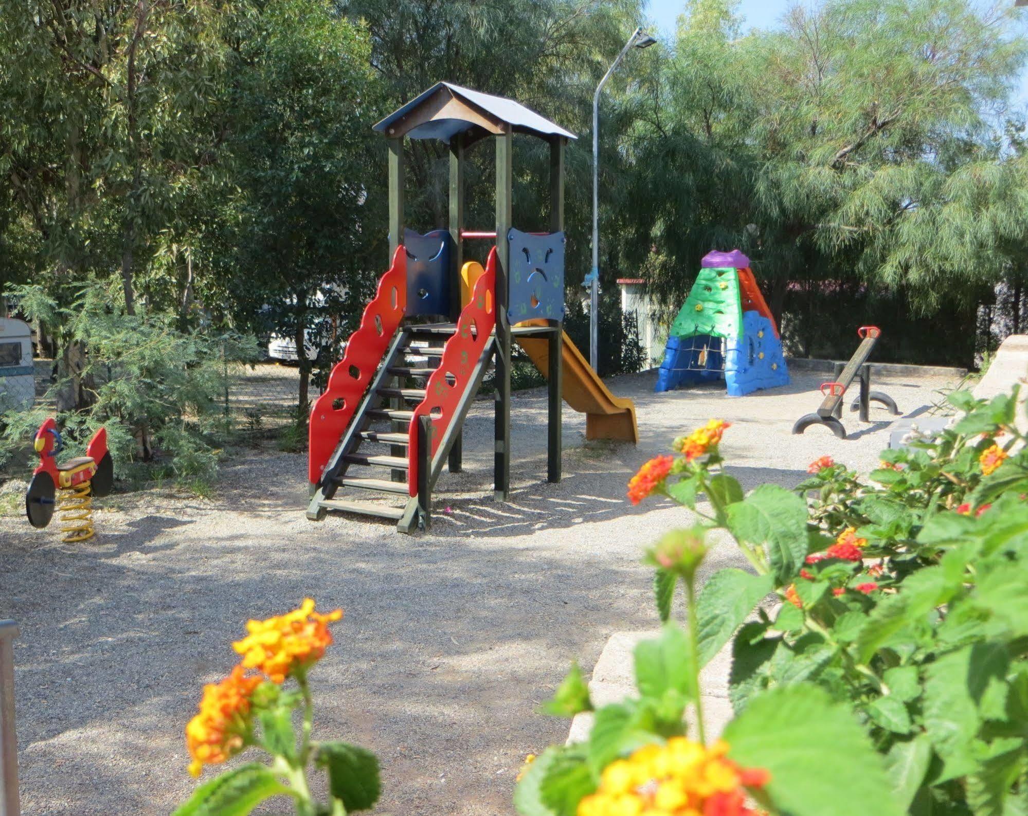 Villaggio Camping Lungomare Cropani Exteriör bild