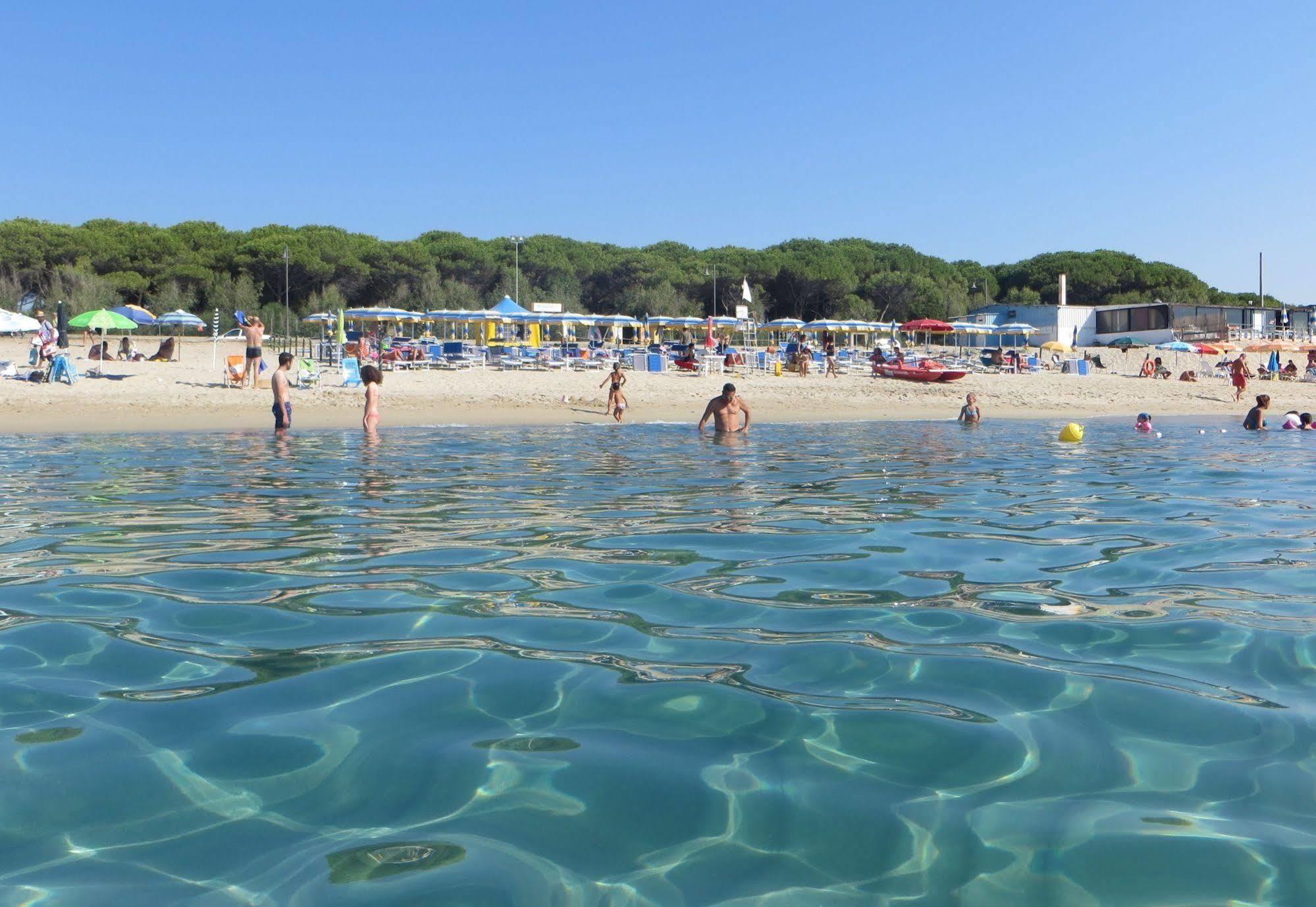 Villaggio Camping Lungomare Cropani Exteriör bild